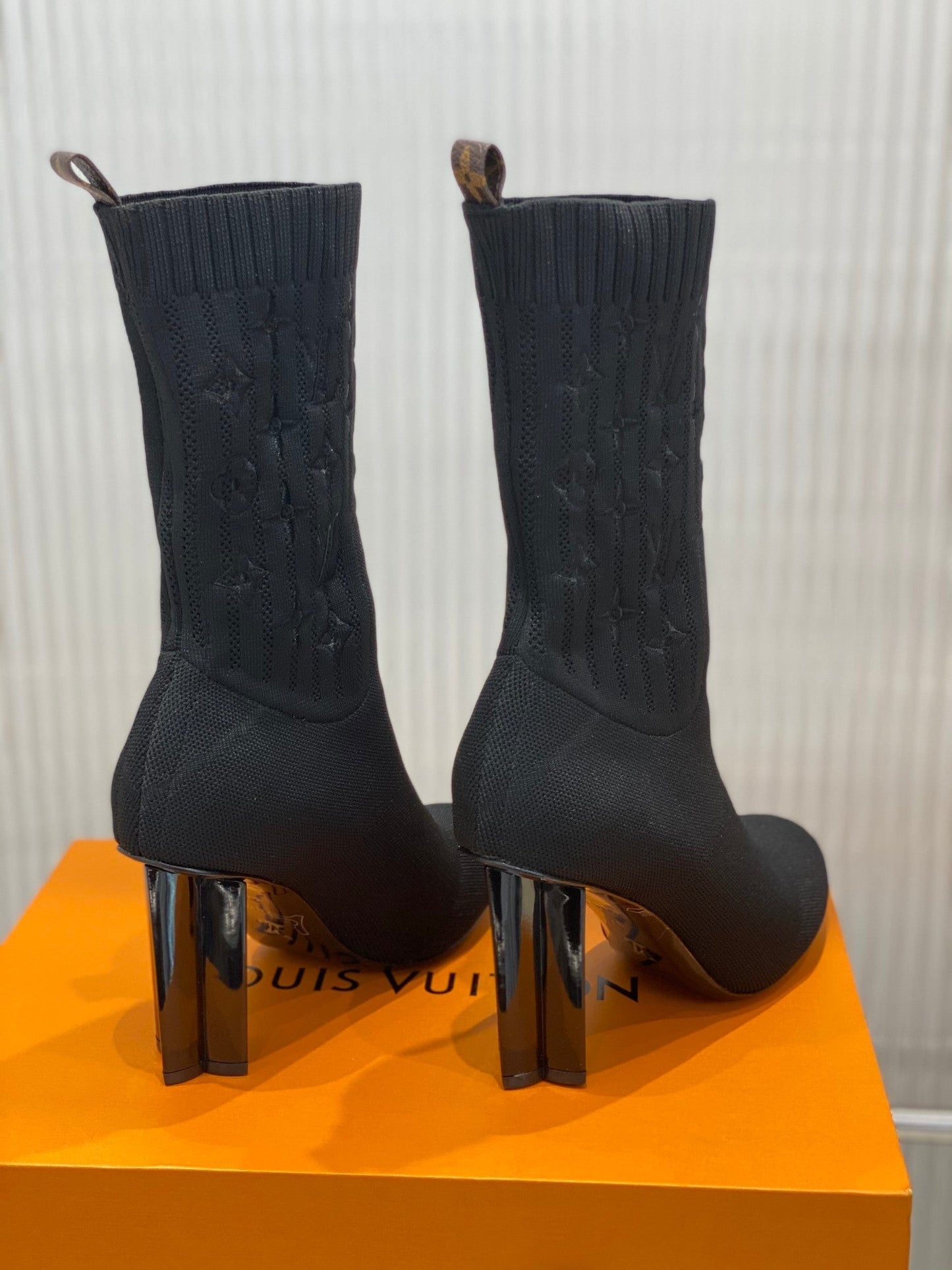 Premium  Louis Vuitton  BOOTS 047