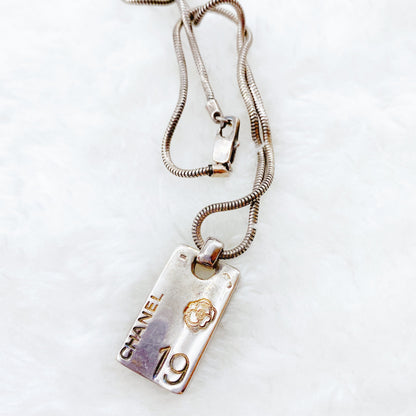 Chanel Vintage No.5 Necklace