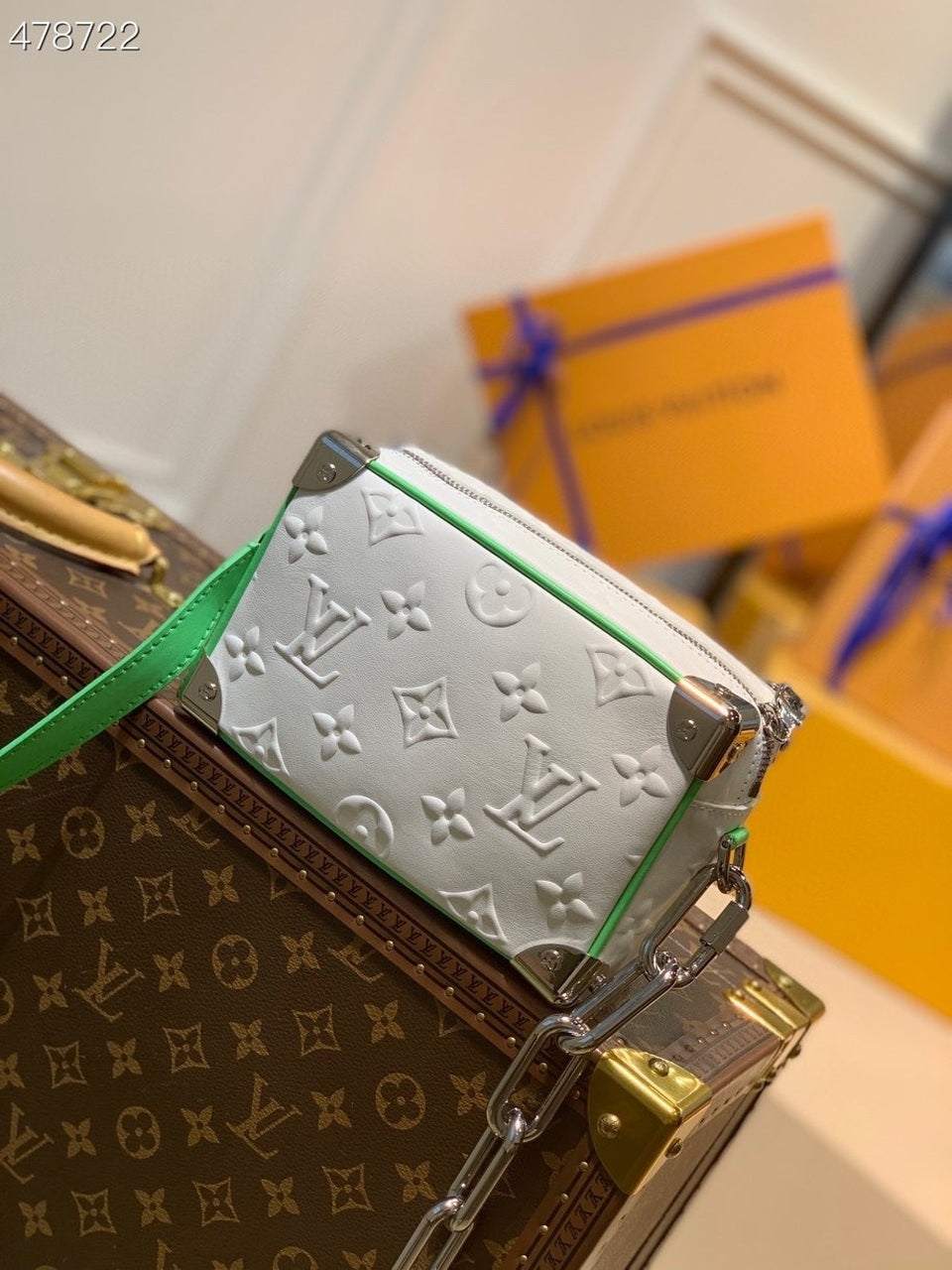 Louis Vuitton Mini Soft Trunk 18cm Zoom with Friends Monogram Canvas Spring/Summer Collection M44480 White