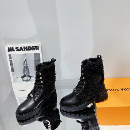 Premium  Louis Vuitton  BOOTS 009