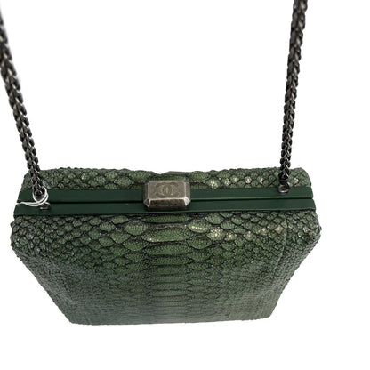 CHANEL - Python Snakeskin Green CC Kiss lock Shoulder Bag / Crossbody