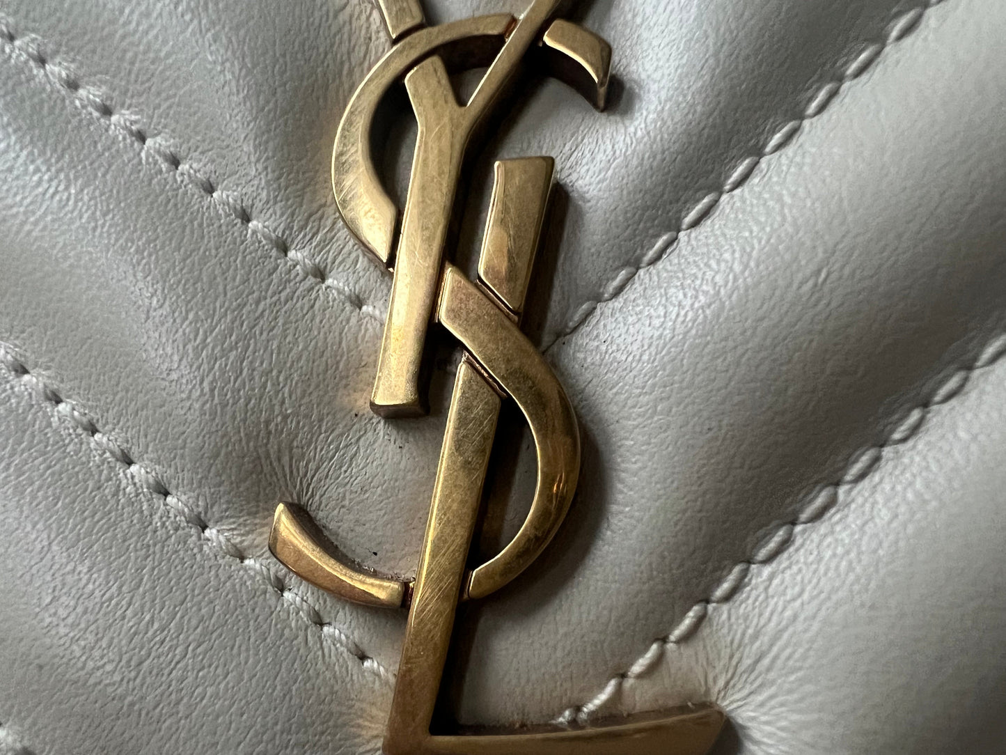 Yves Saint Laurent (YSL) Blanc Vintage Lou Belt Bag