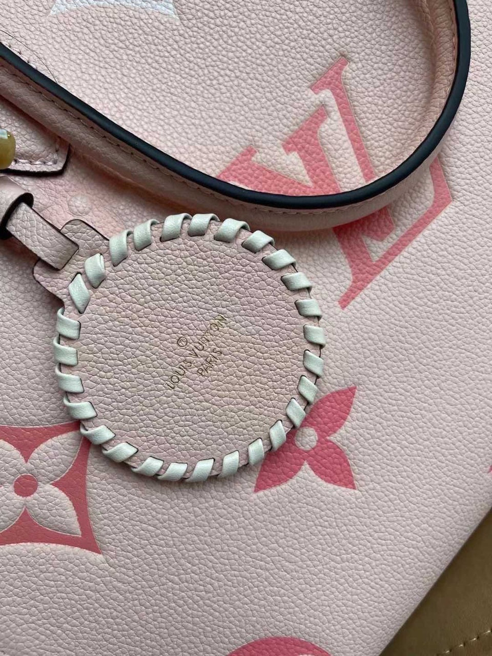 Louis Vuitton OnTheGo MM Monogram Empreinte Cream