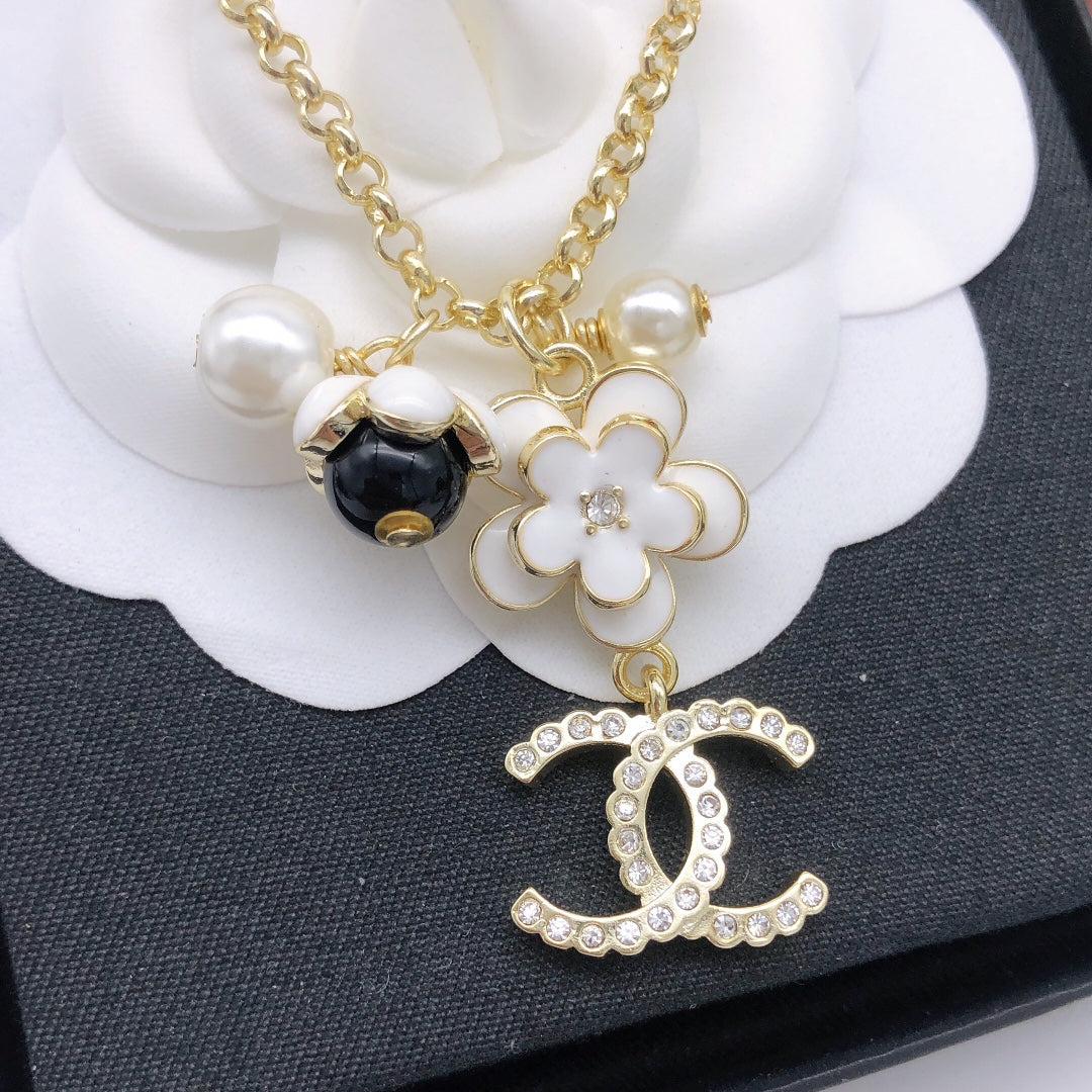 Chanel Necklace 006