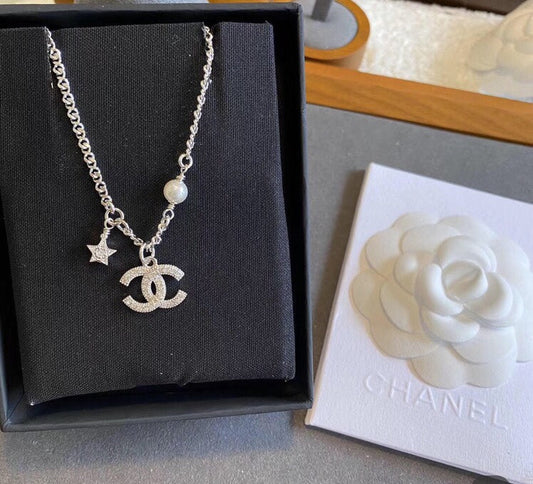 Lux Necklace Chanel 055