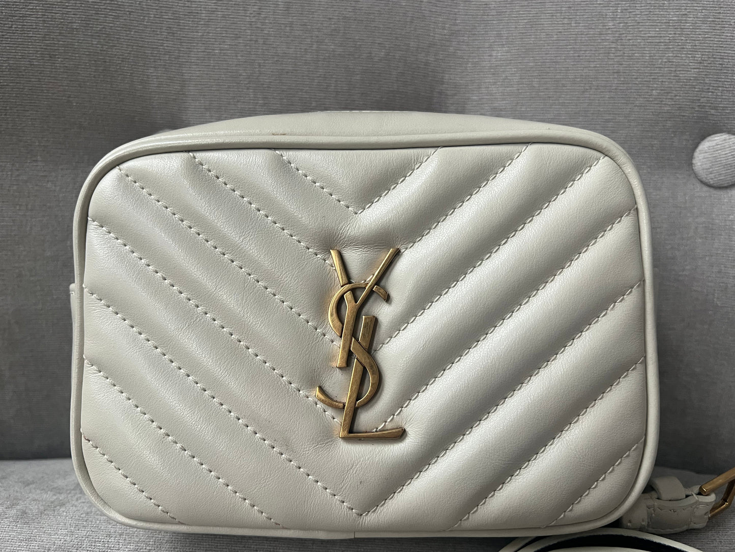 Yves Saint Laurent (YSL) Blanc Vintage Lou Belt Bag