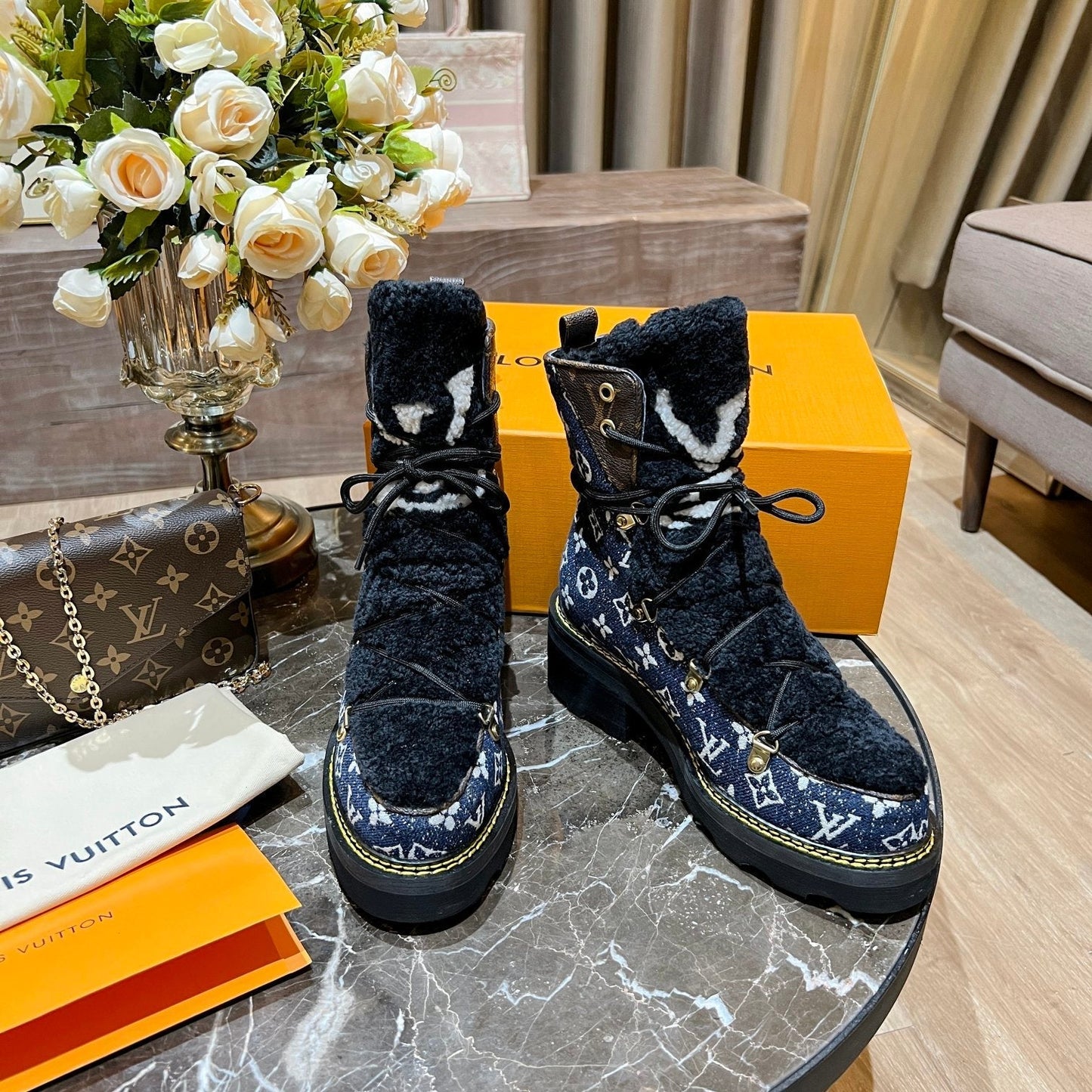 Premium  Louis Vuitton  BOOTS 046