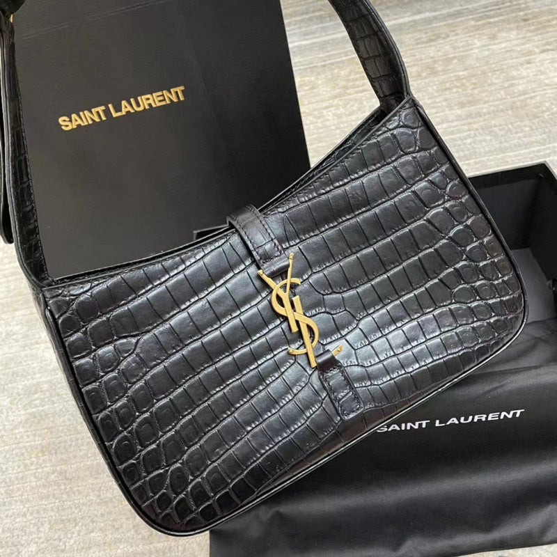 Yves Saint Laurent LE5A7 HOBO BAG 657228EW