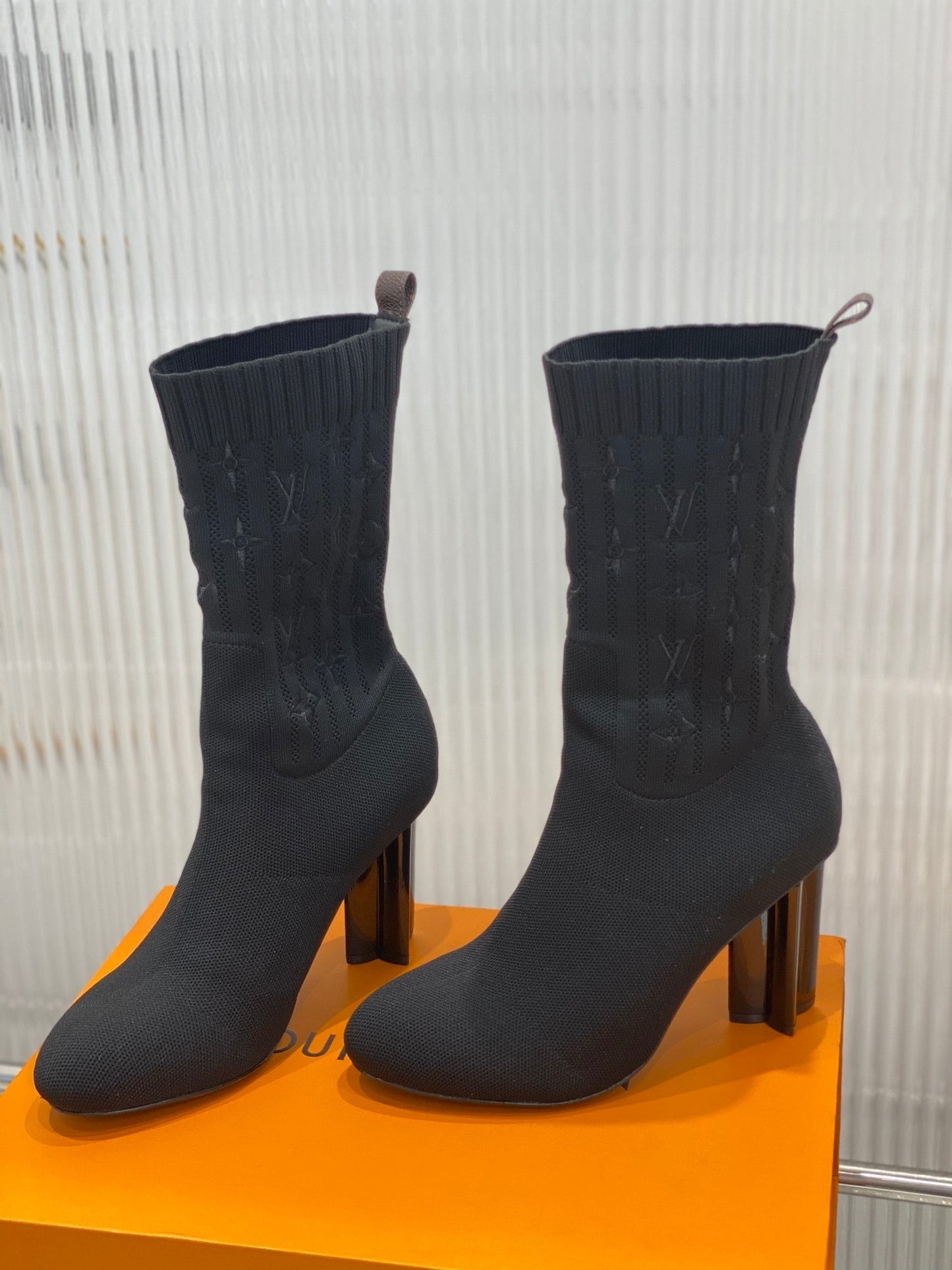 Premium  Louis Vuitton  BOOTS 047