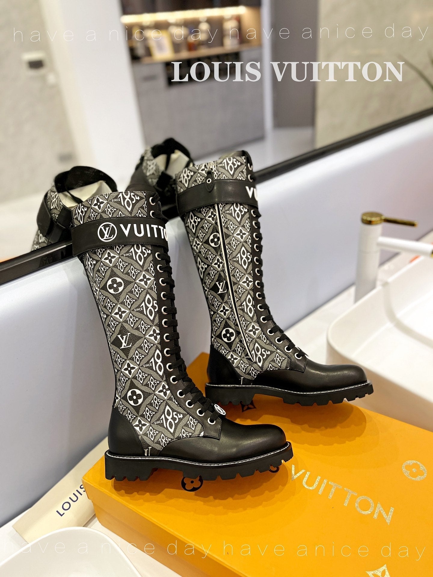 Premium  Louis Vuitton  BOOTS 030