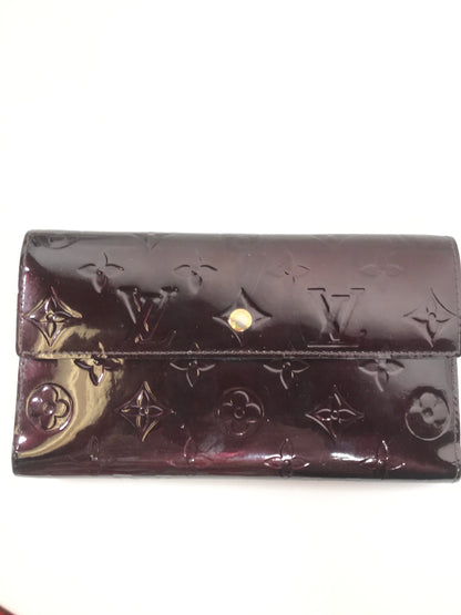 Wallet Luxury Designer By Louis Vuitton  Size: Large