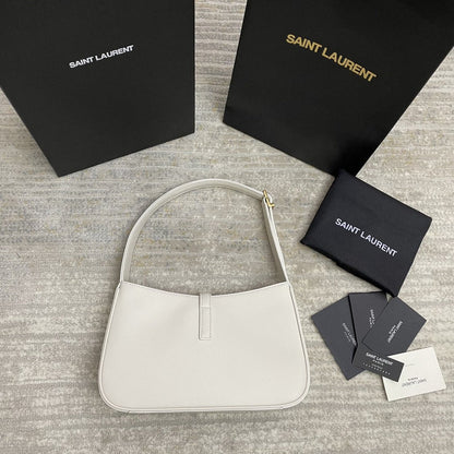 Yves Saint Laurent LE5A7 HOBO BAG 657228PW