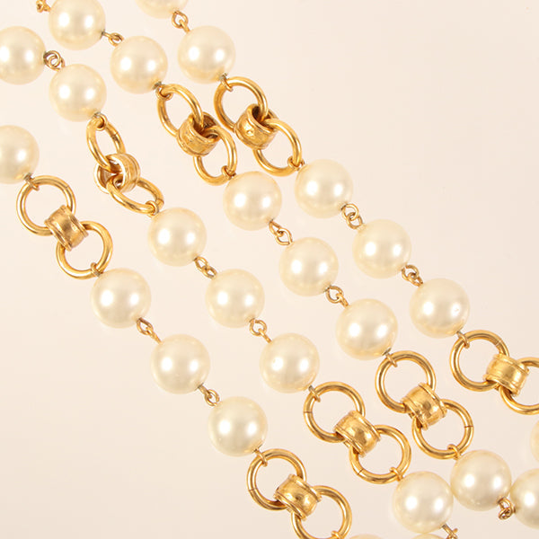 CHANEL Oval Cc Mark Plate Pearl Chain Long Necklace