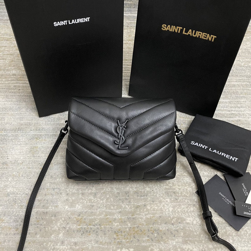 Yves Saint Laurent Shoulder bag 467072H