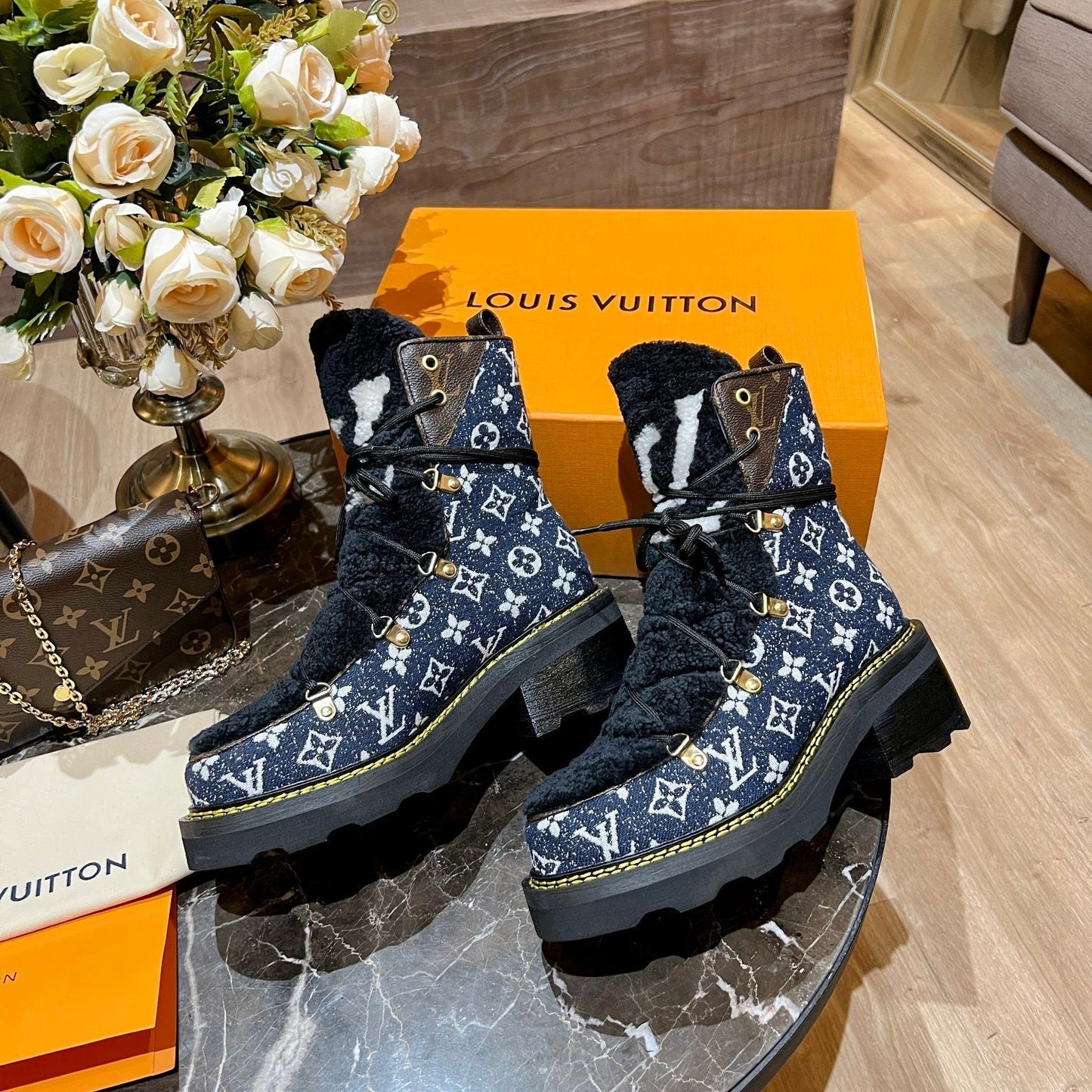 Premium  Louis Vuitton  BOOTS 046