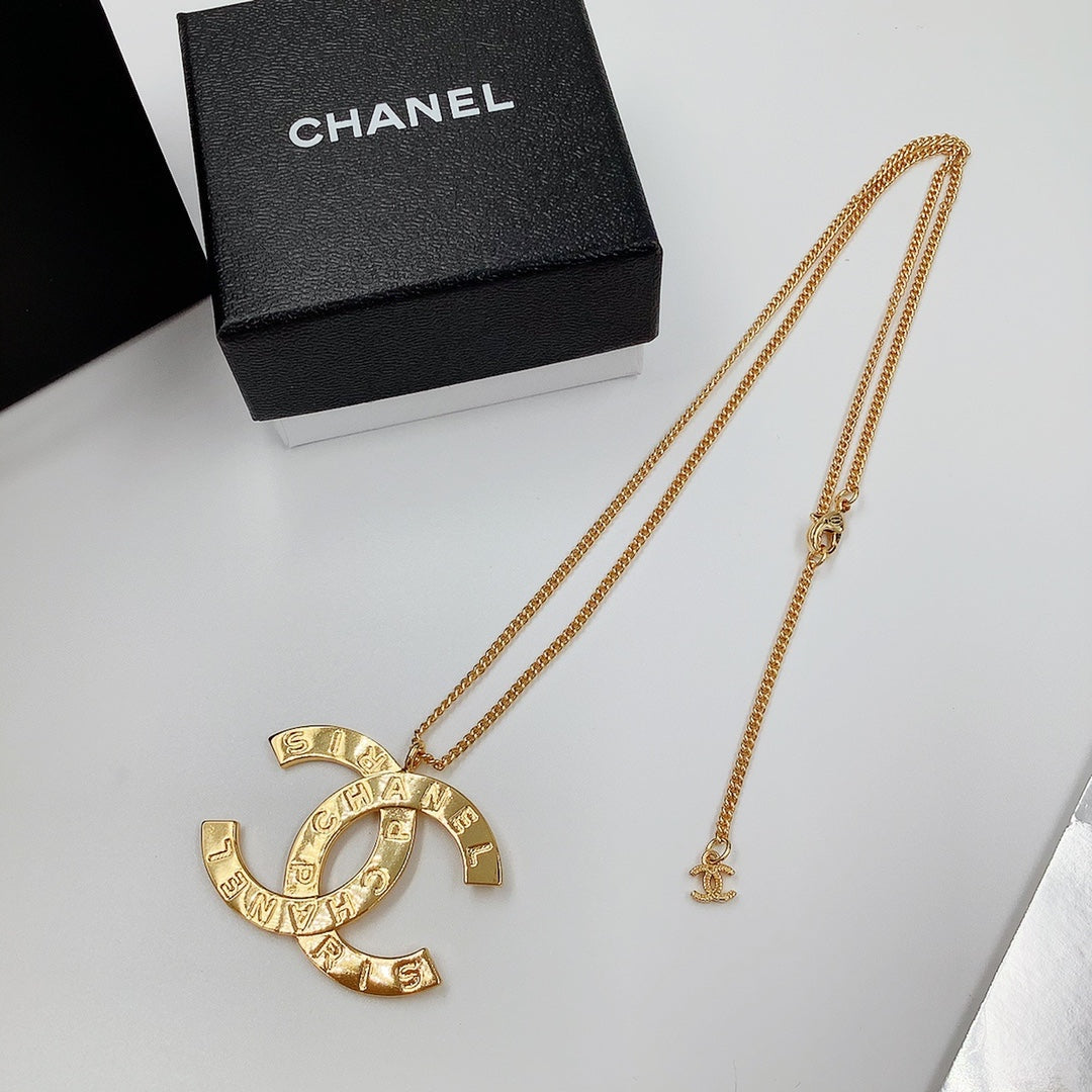 Lux Necklace Chanel 043