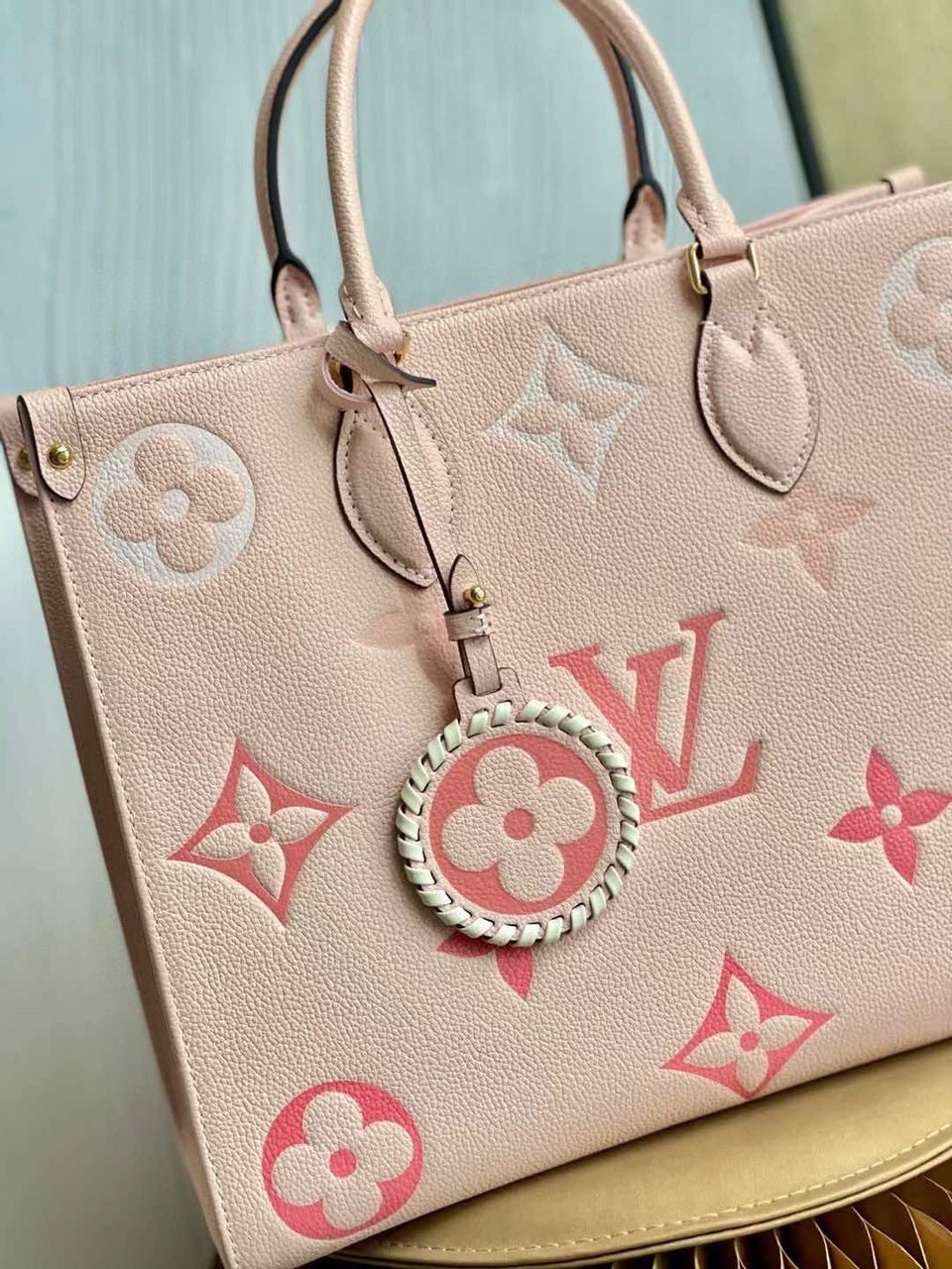 Louis Vuitton OnTheGo MM Monogram Empreinte Cream