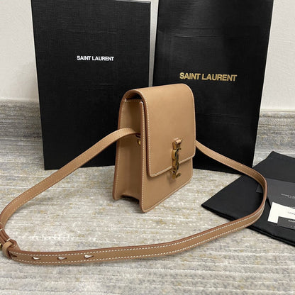 Yves Saint Laurent Shoulder bag 668809