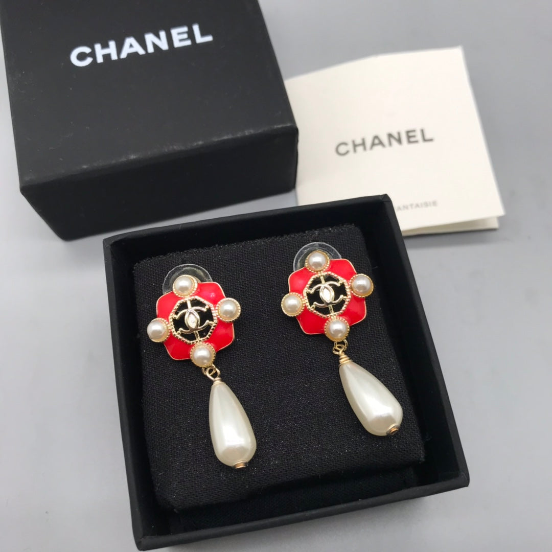 Lux Earring Chanel  061