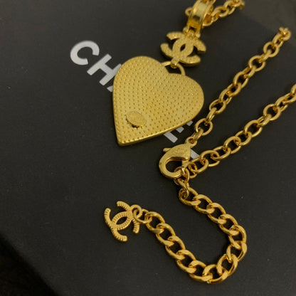 Chanel Necklace 042