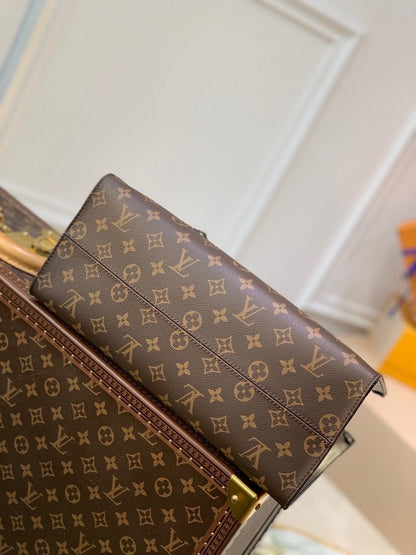 Louis Vuitton OnTheGo MM Tote Bag Monogram Canvas WoHandbag, Shoulder Bags