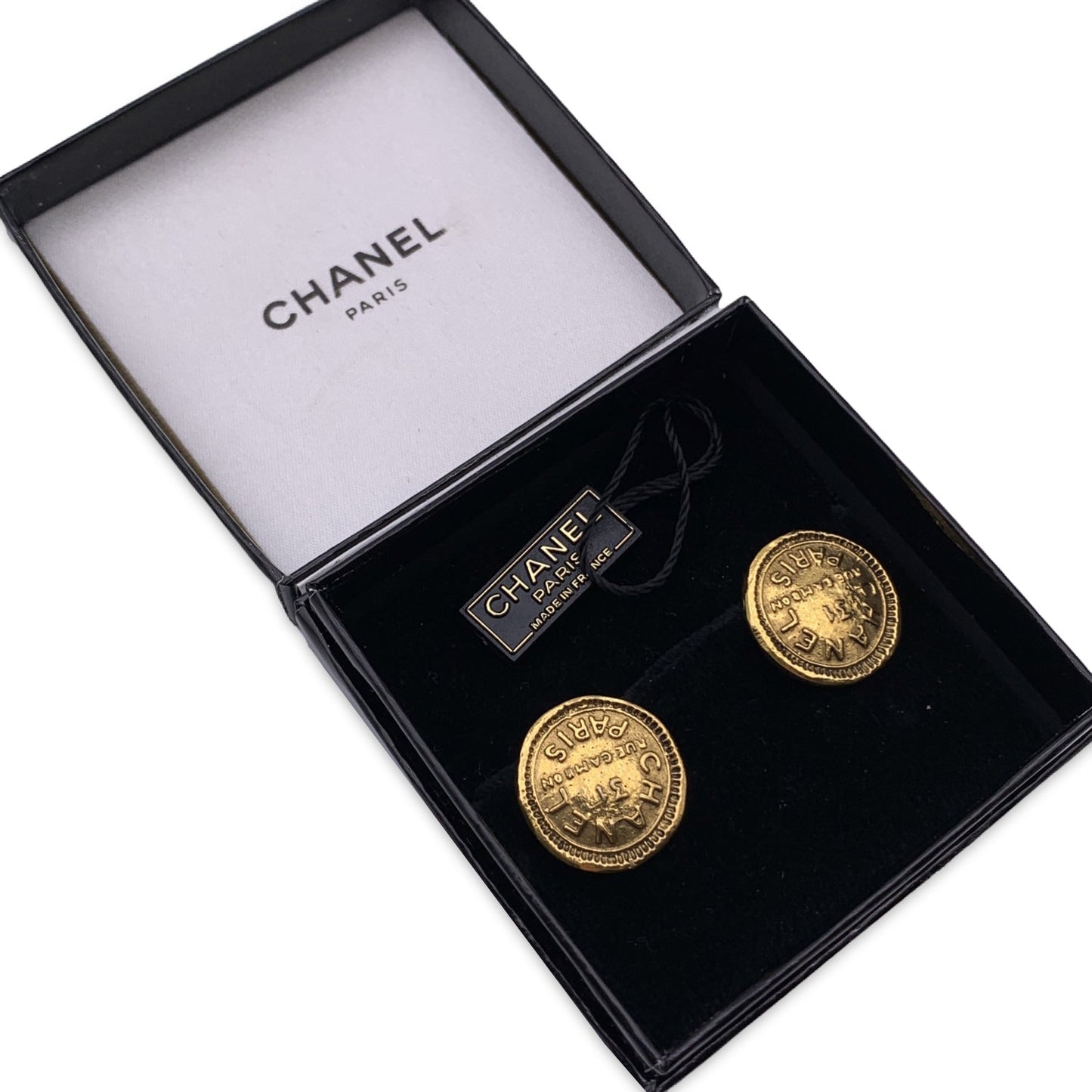 CHANEL Vintage Gold Metal Round Rue Cambon Clip On Earrings