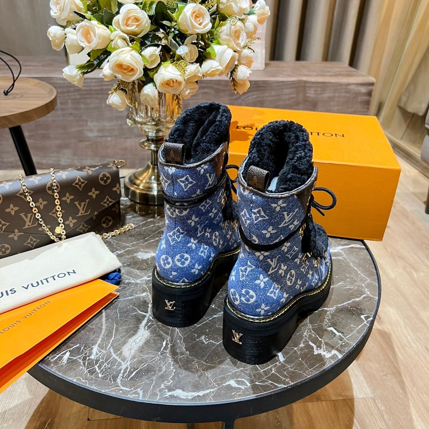 Premium  Louis Vuitton  BOOTS 042