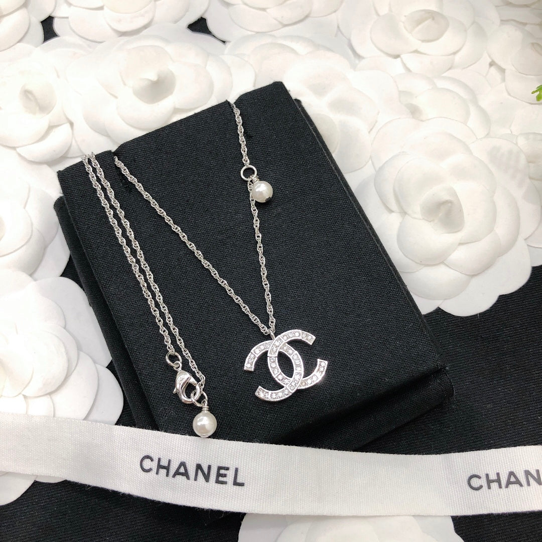 Chanel Necklace 022