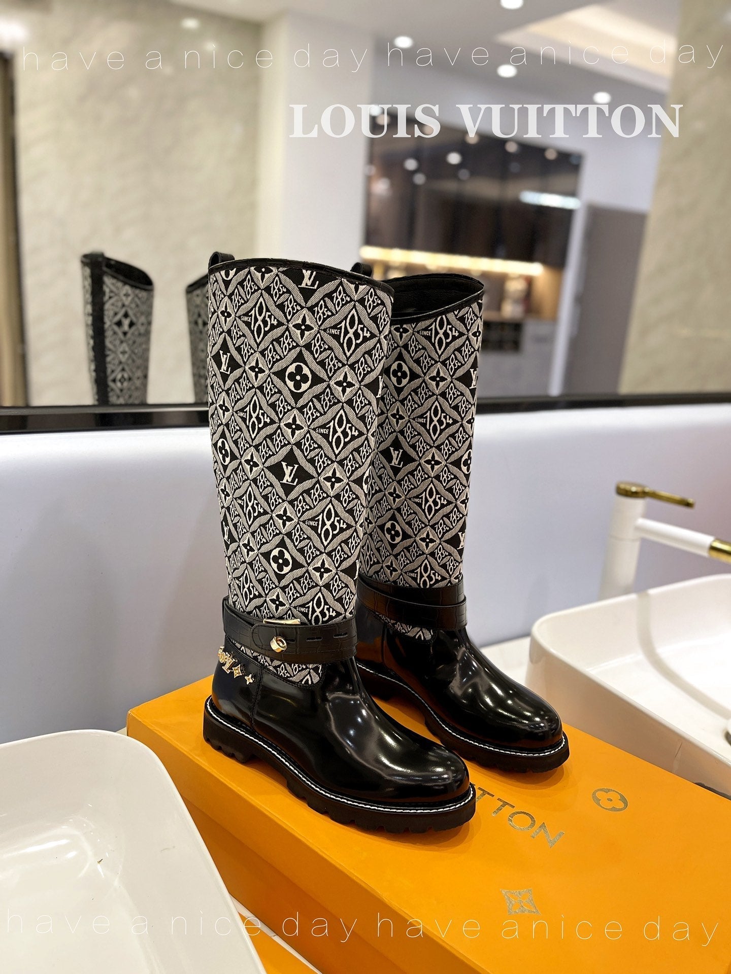 Premium  Louis Vuitton  BOOTS 027