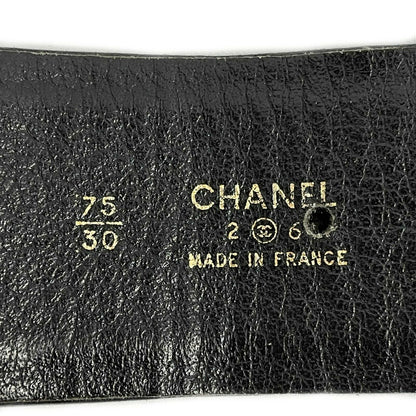 CHANEL Vintage 1980's Black Leather and Gold Buckle CC Link Belt