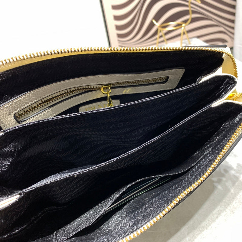 Prada Bags - 1004