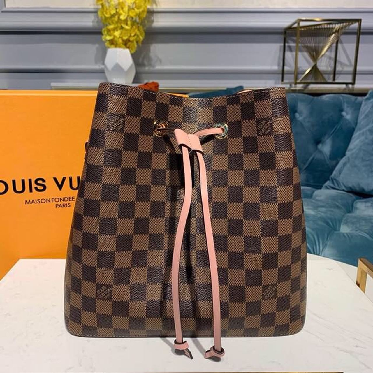 Louis Vuitton Neo Noe BB Bucket Bag 26cm Damier Ebene Canvas Spring/Summer