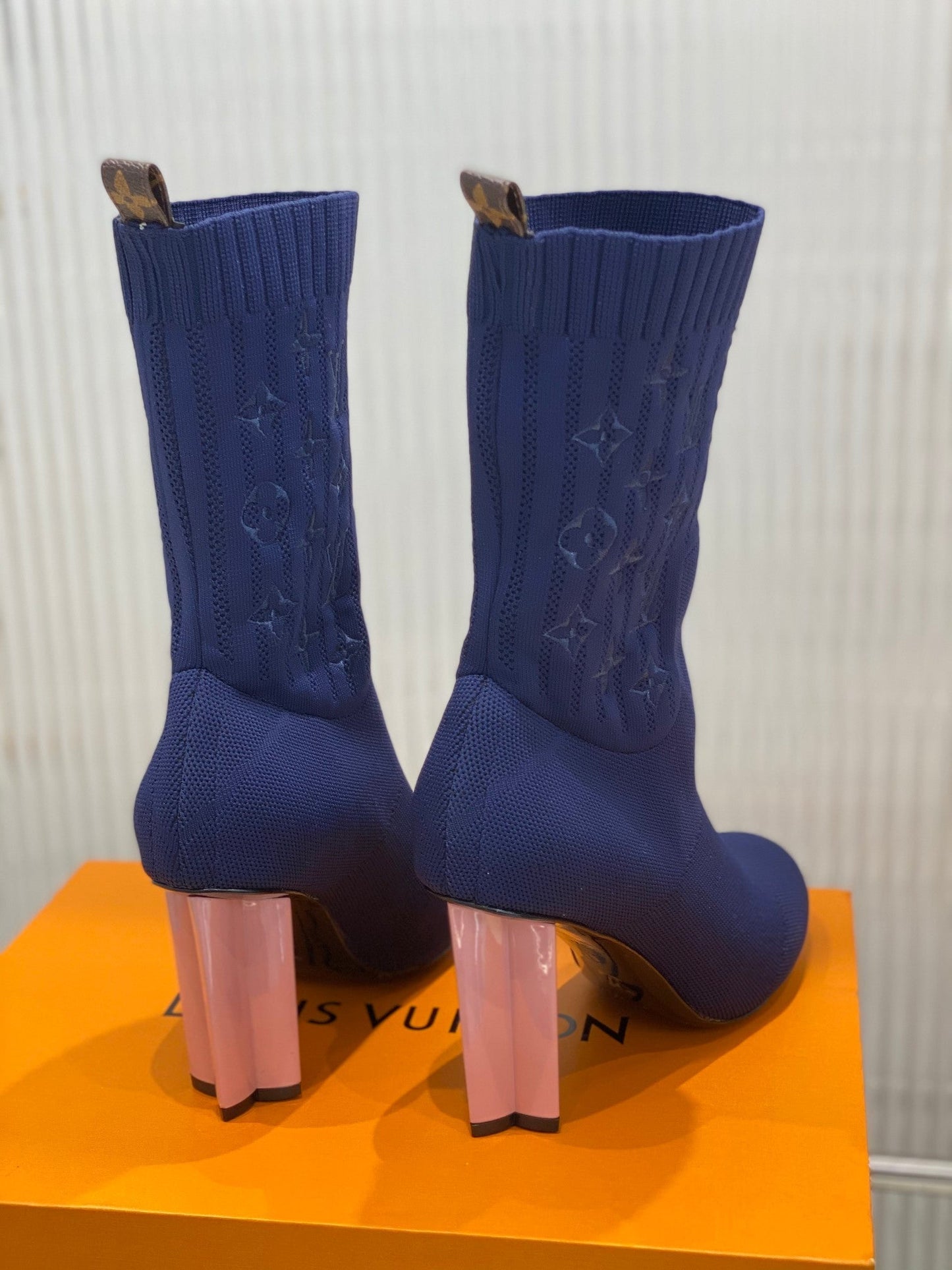 Premium  Louis Vuitton  BOOTS 049