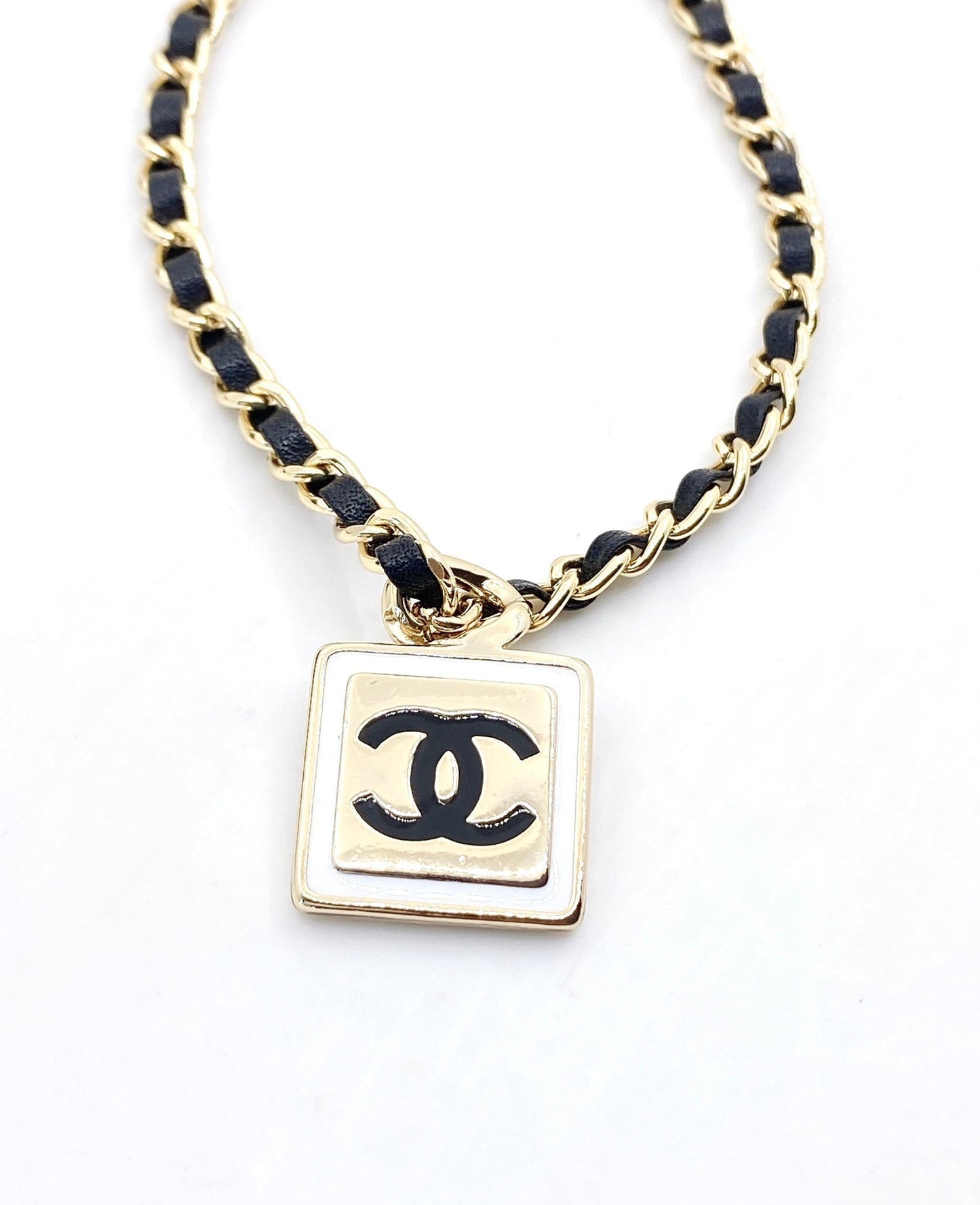 Chanel Necklace 005