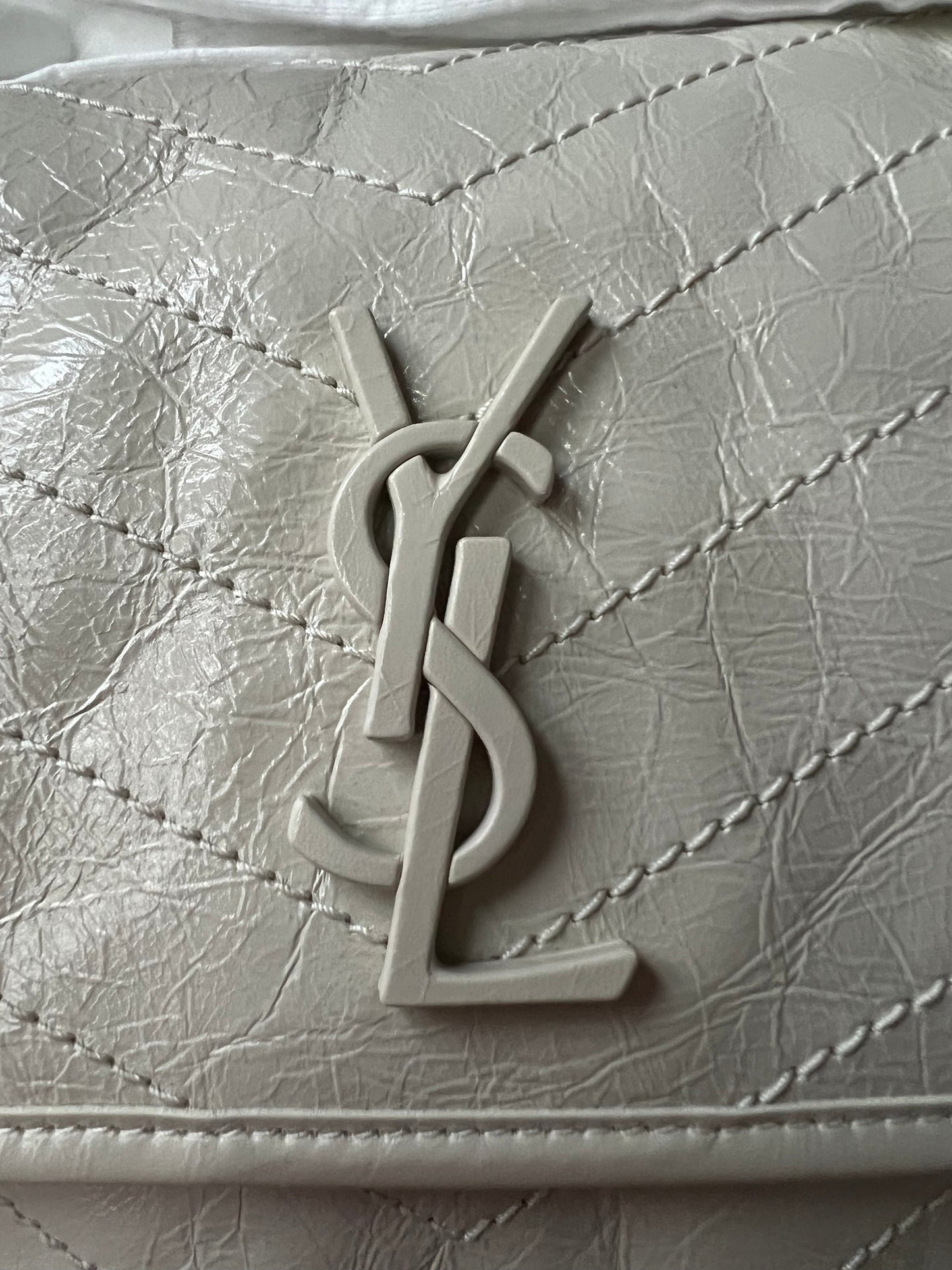 Yves Saint Laurent (YSL) Blanc Vintage Medium Niki Chain Bag