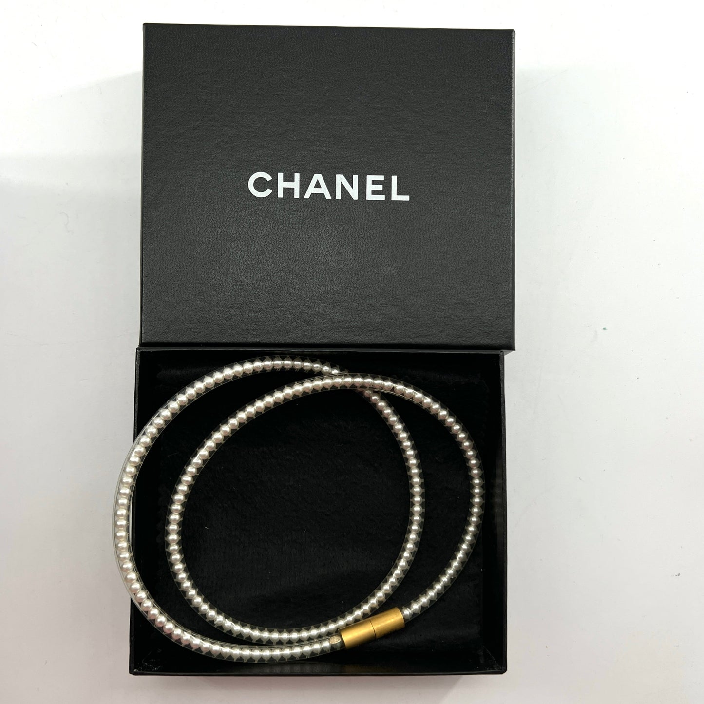 Chanel Vintage Pearl Chocker/ necklace