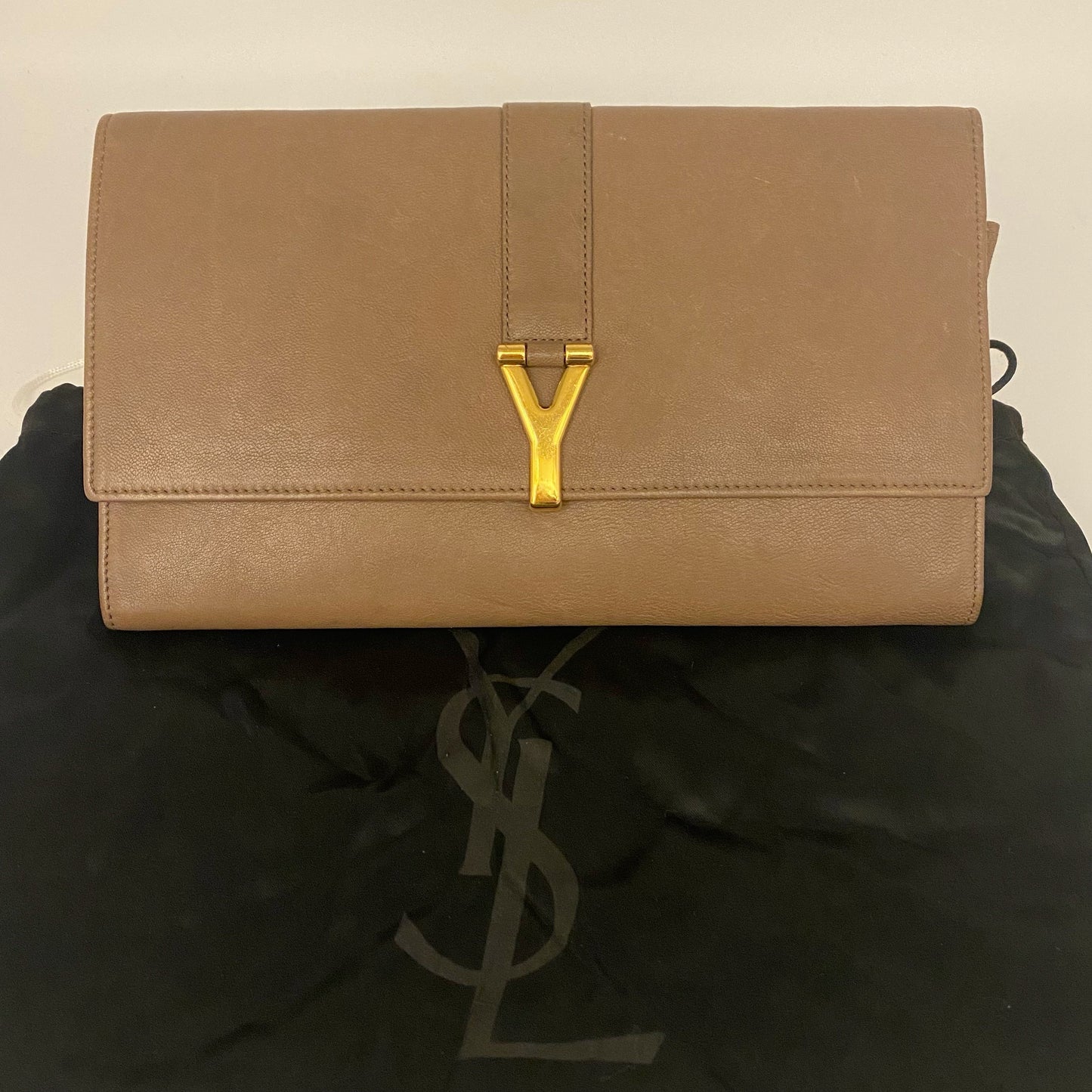 Yves Saint Laurent Clutch