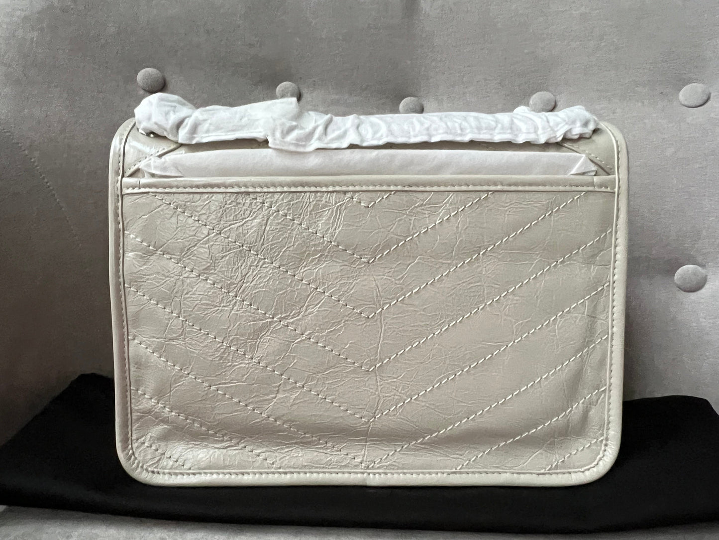 Yves Saint Laurent (YSL) Blanc Vintage Medium Niki Chain Bag