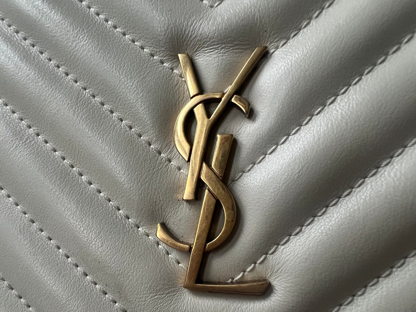 Yves Saint Laurent (YSL) Blanc Vintage Lou Belt Bag