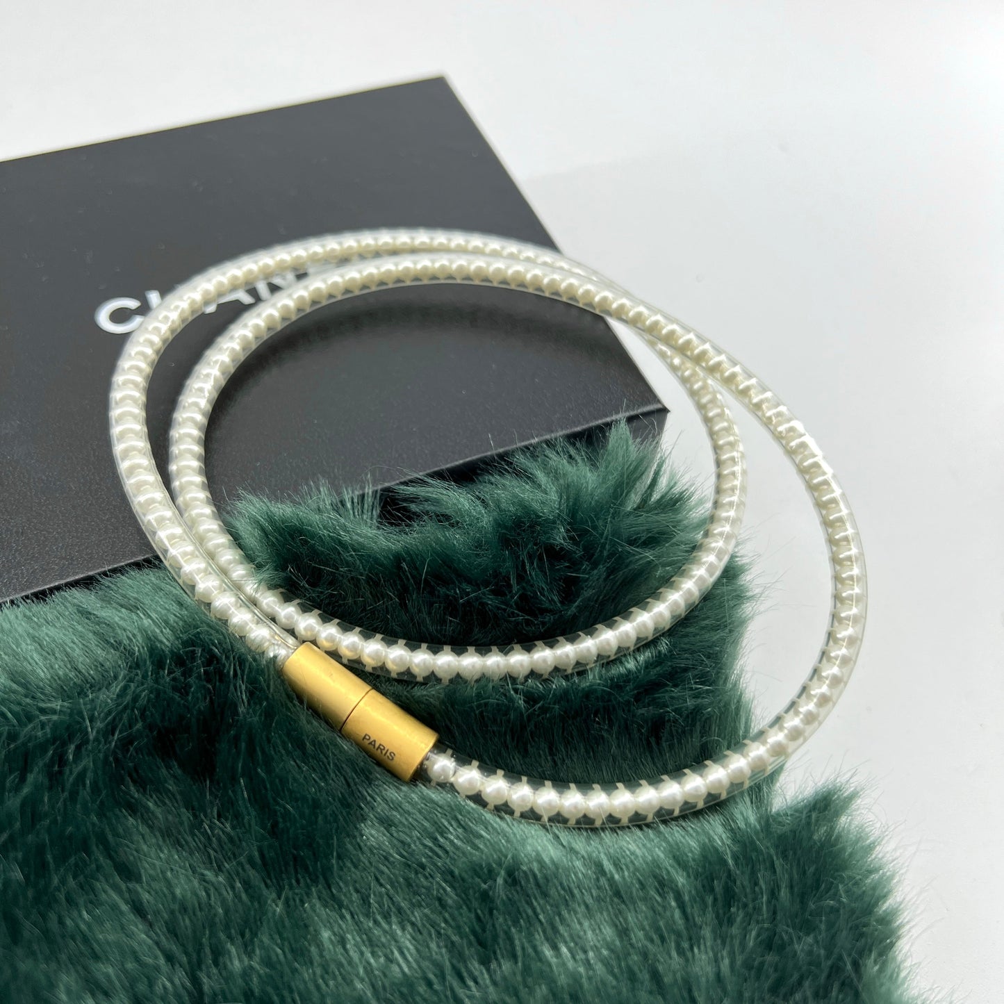 Chanel Vintage Pearl Chocker/ necklace