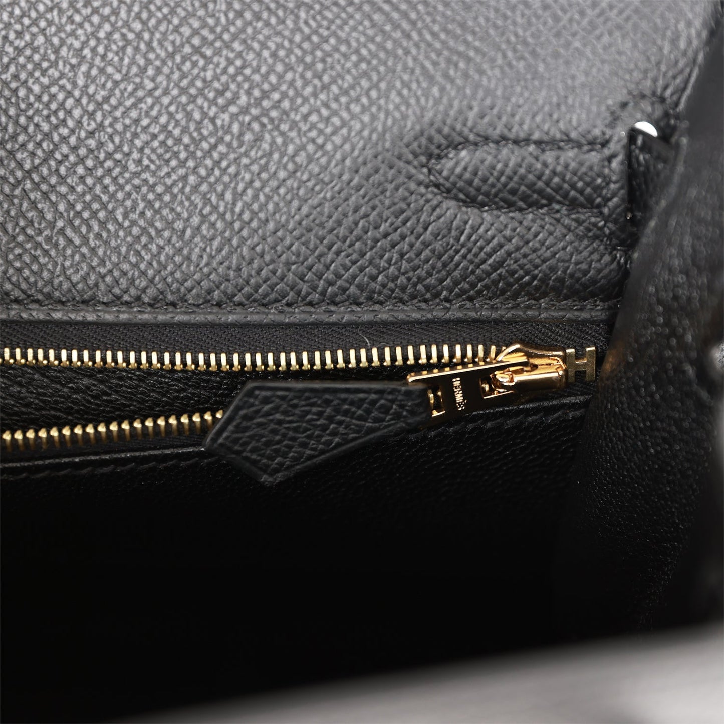 Hermes Kelly Sellier 25 Black Epsom Gold Hardware