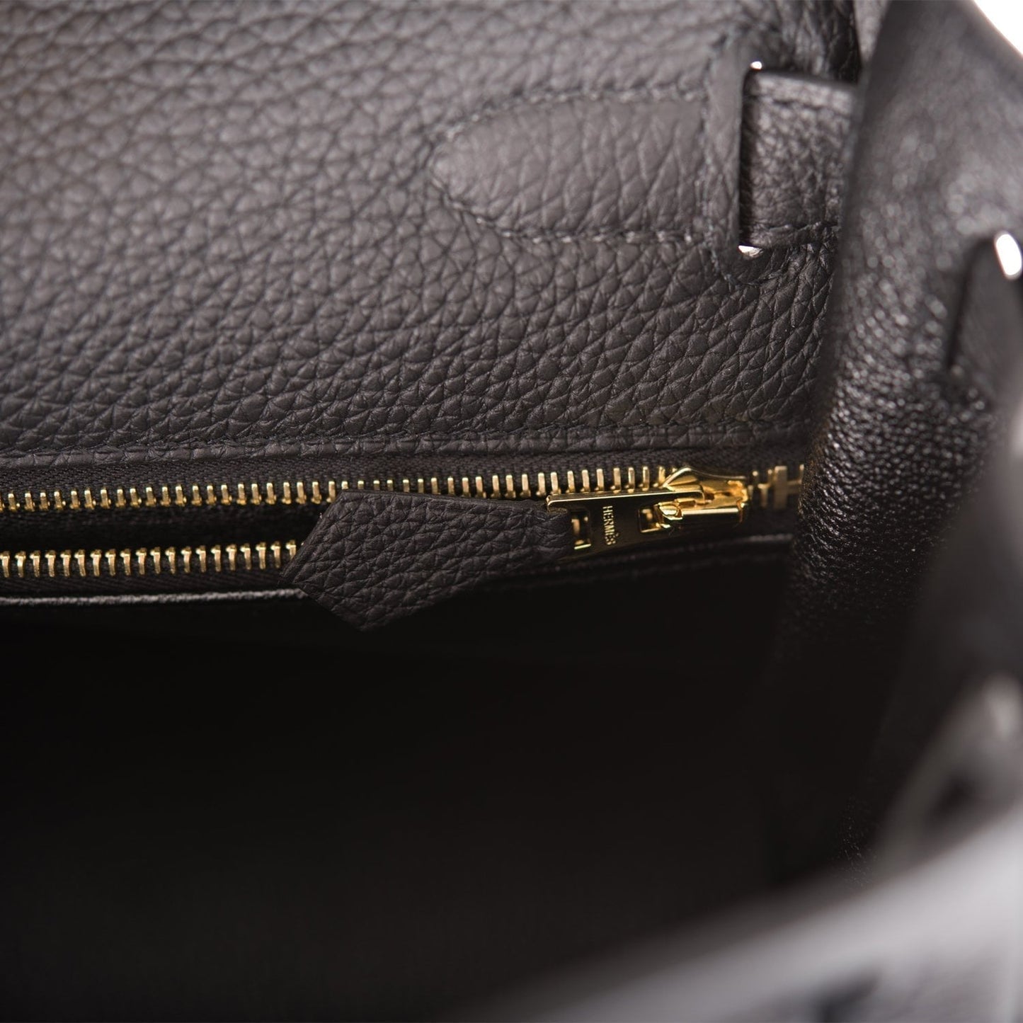 Hermes Kelly Retourne 28 Black Togo Gold Hardware