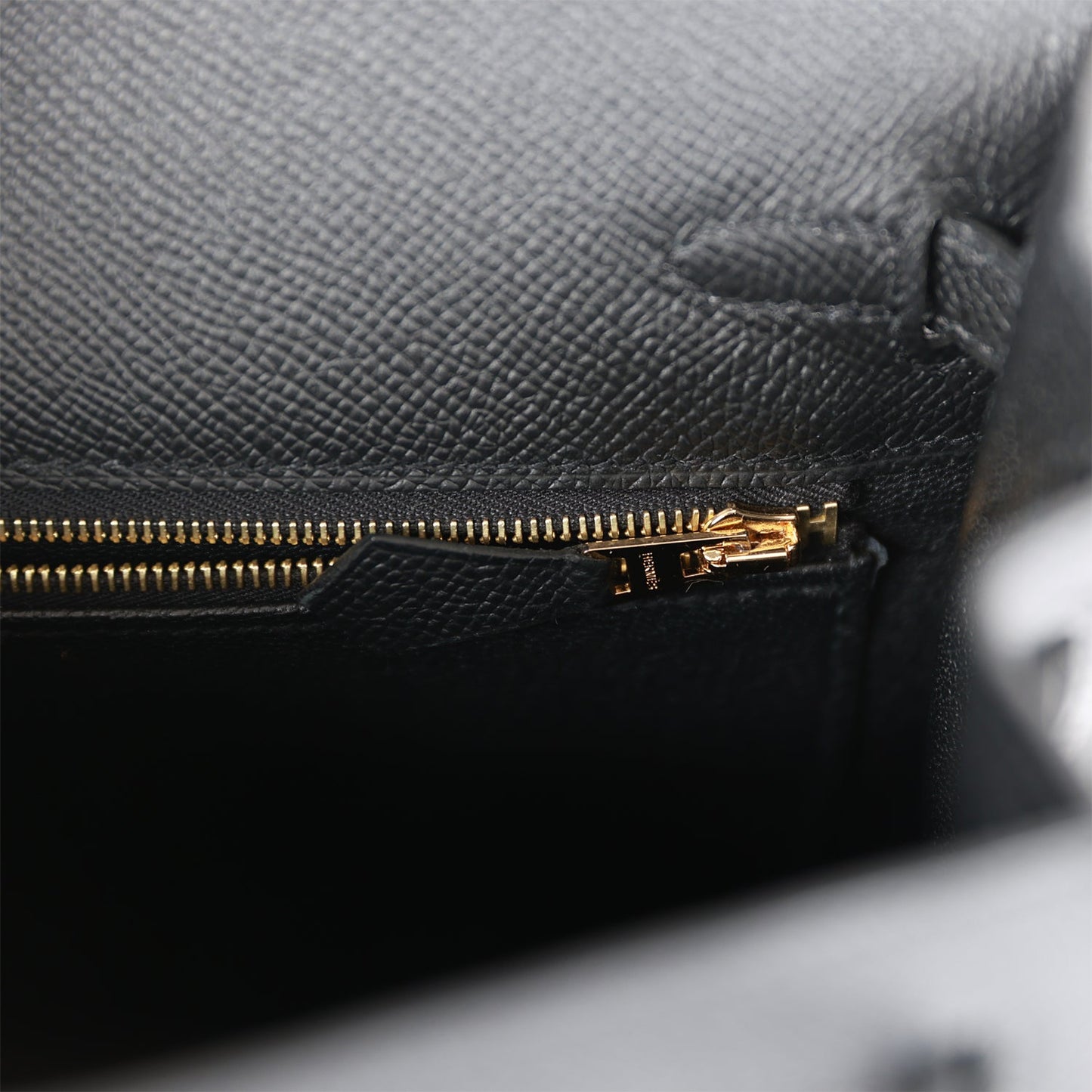 Hermes Kelly Sellier 25 Black Epsom Gold Hardware