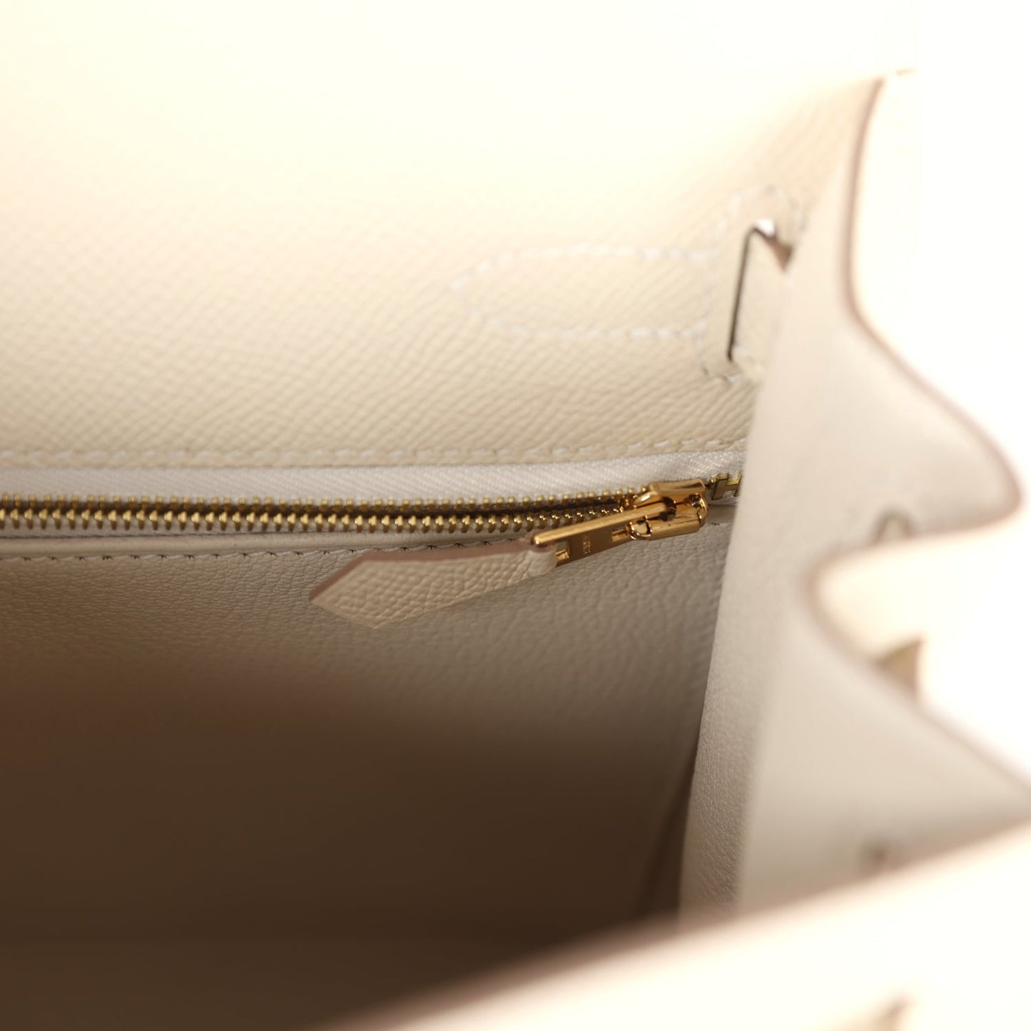 Hermes Kelly Sellier 28 Craie Epsom Gold Hardware