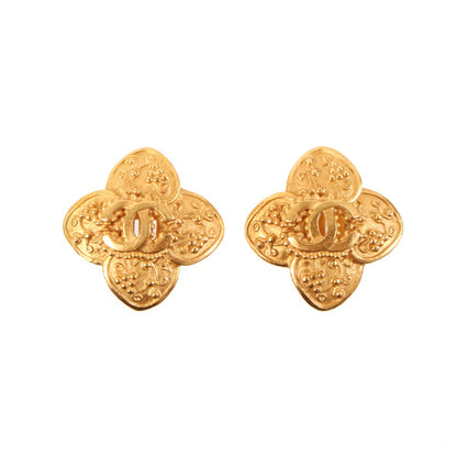 CHANEL 1996 Made Flower Motif Earrings