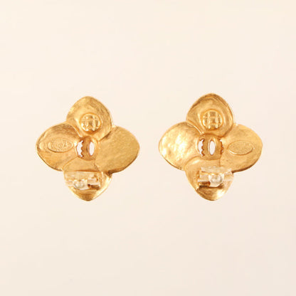 CHANEL 1996 Made Flower Motif Earrings