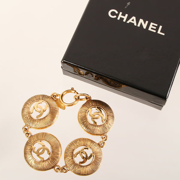 CHANEL Round Cutout 4 Cc Mark Bracelet