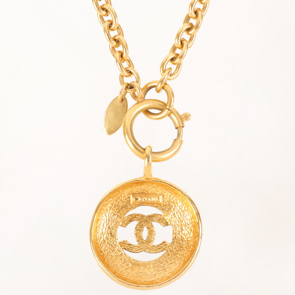 CHANEL Round Cutout Cc Mark Necklace