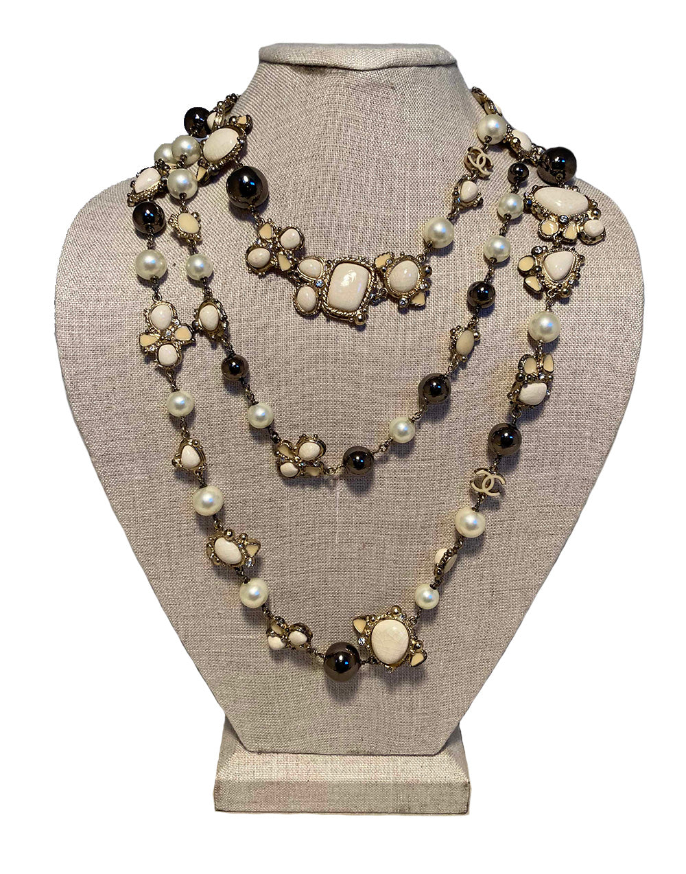 Chanel Vintage Enamel Pearl Gunmetal Beaded Necklace