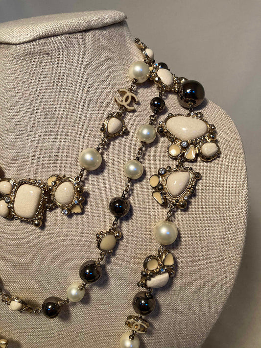 Chanel Vintage Enamel Pearl Gunmetal Beaded Necklace